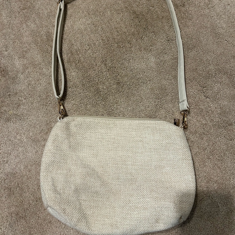 Jen & Co Cream Crossbody Bag Neutral Minimal Vegan Leather Strap Gold Hardware - Picture 3 of 8
